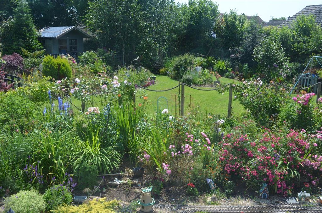 Property photo 3 of 28 Garden - Summer 2025