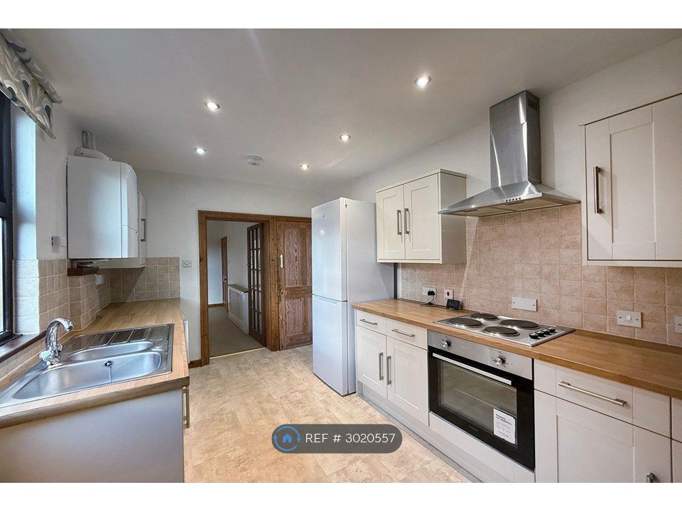 Property photo 1 of 16 Kitchen