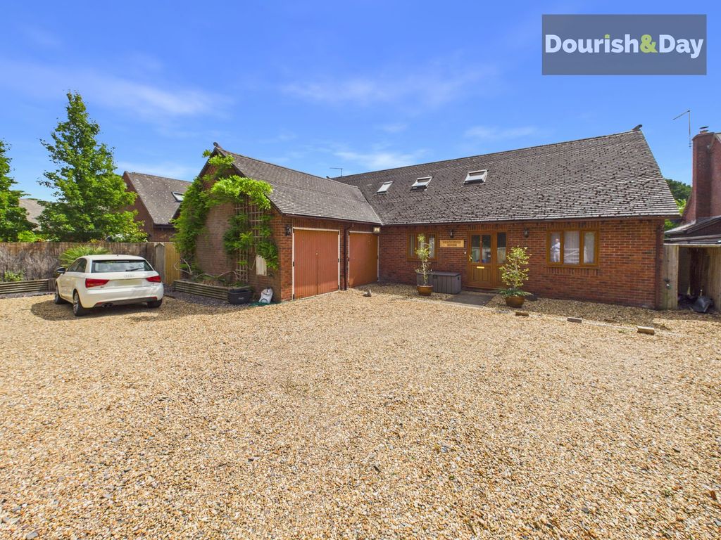 Property photo 1 of 33