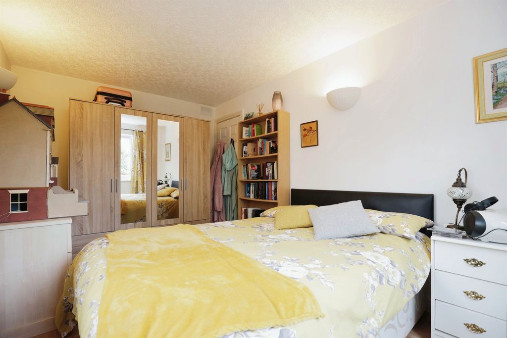 Additional image 7 of 1 bed flat for saleAlexandra Court, Kenilworth CV8