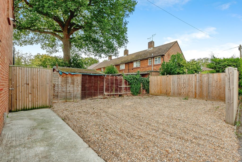 Property photo 3 of 16