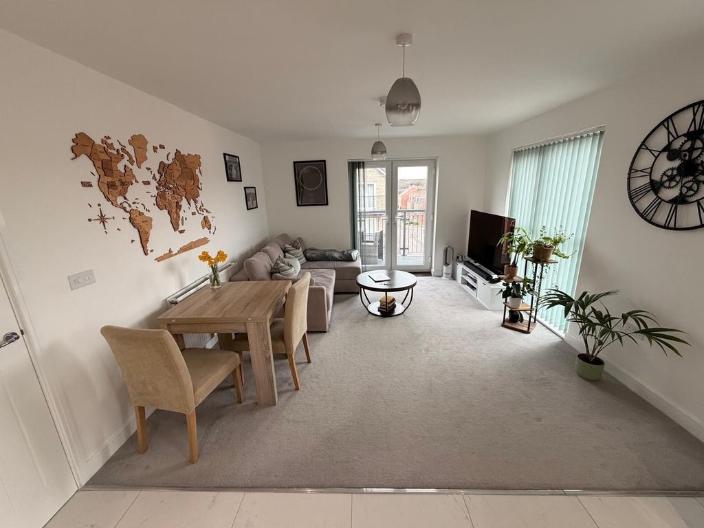 Property photo 3 of 10