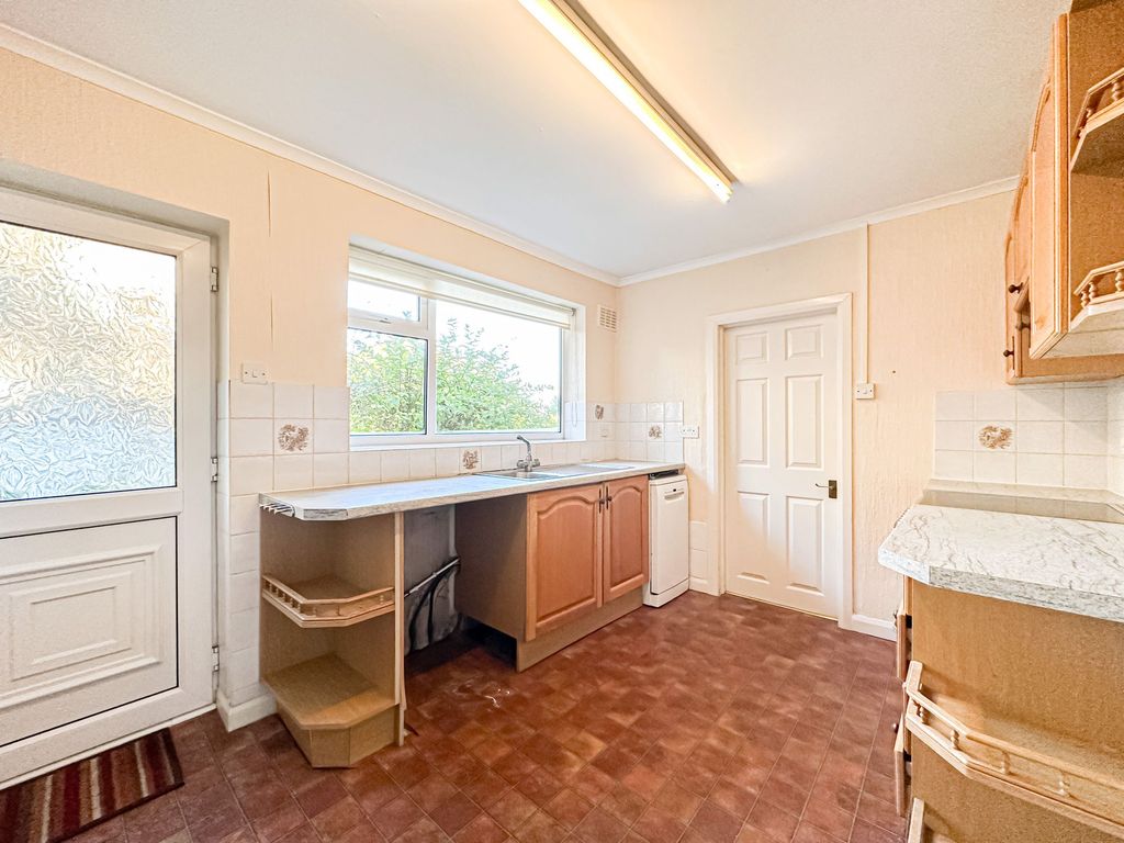 Property photo 3 of 24 Photo 9