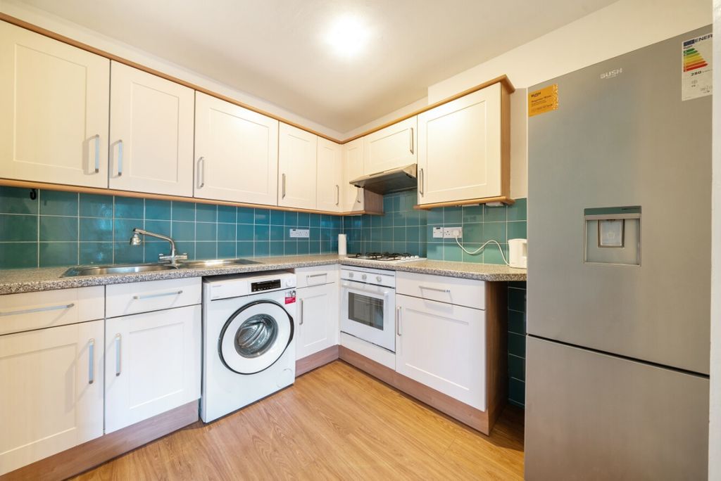 Property photo 3 of 12 1234132 (5)