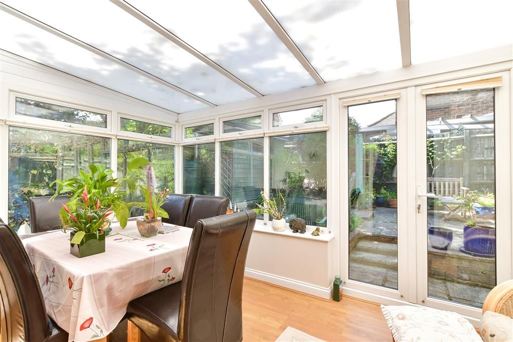 Property photo 1 of 9 Conservatory