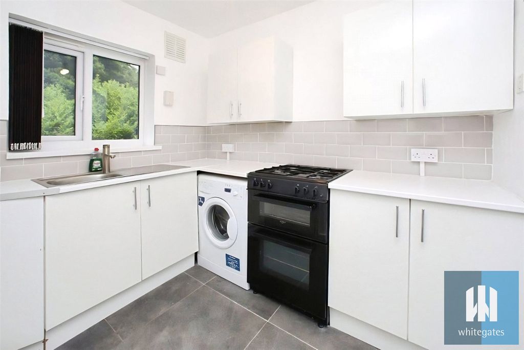 Property photo 2 of 15 Picture No. 07