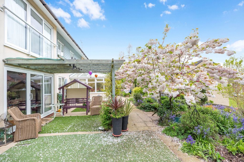 Property photo 2 of 29 Rear Garden
