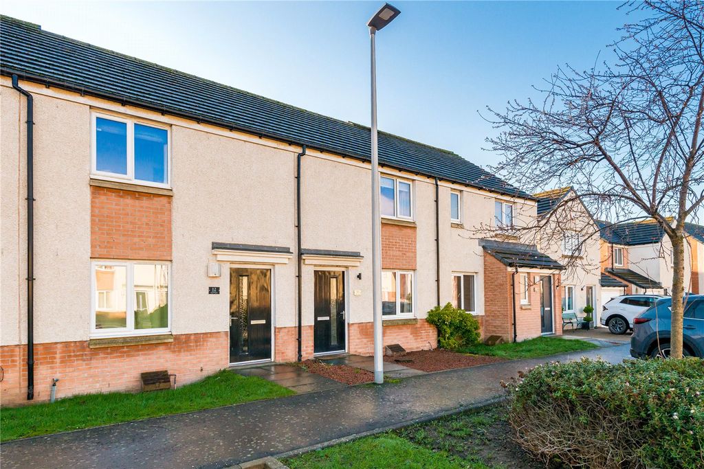 Property photo 1 of 15 Front External