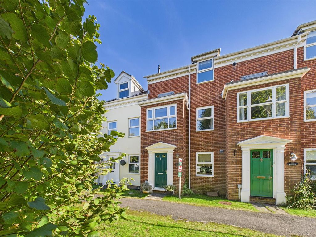 Property photo 1 of 16 Cam04907G0-Pr0329-Still003.Jpg