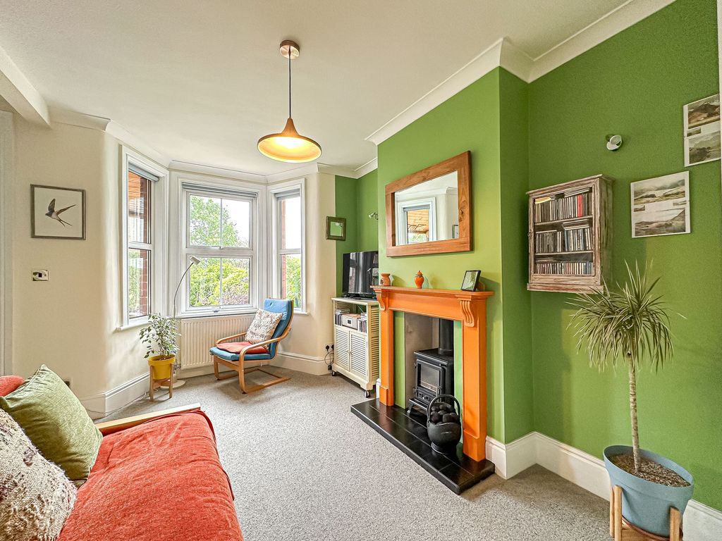 Property photo 2 of 22