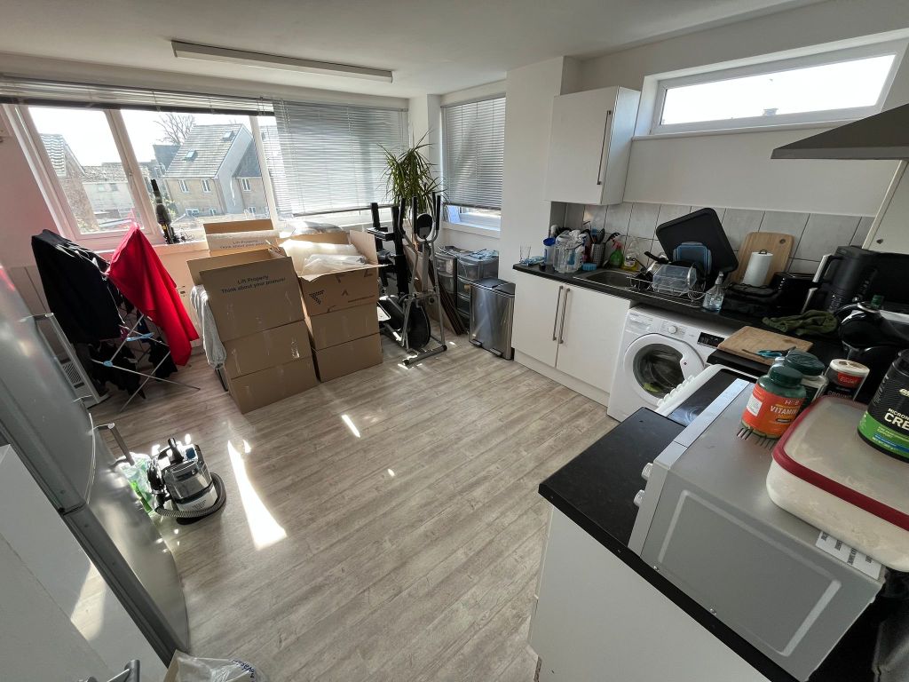 Property photo 2 of 9 Image