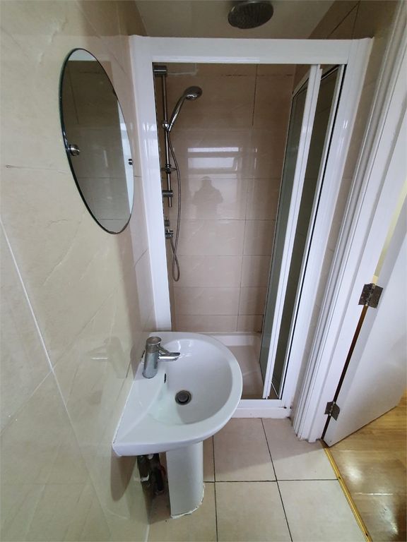 Property photo 2 of 3