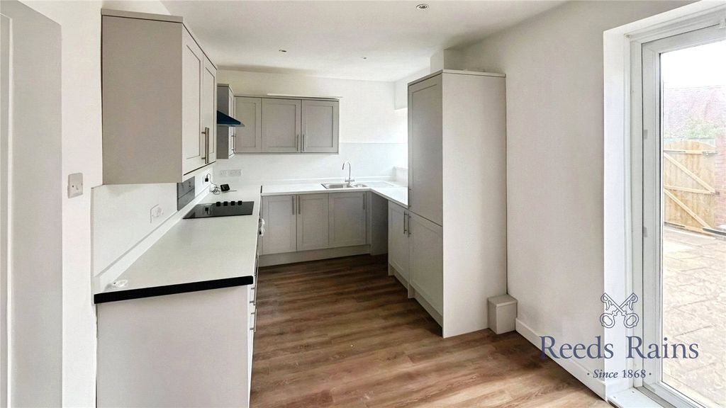 Property photo 2 of 10 Picture No. 13