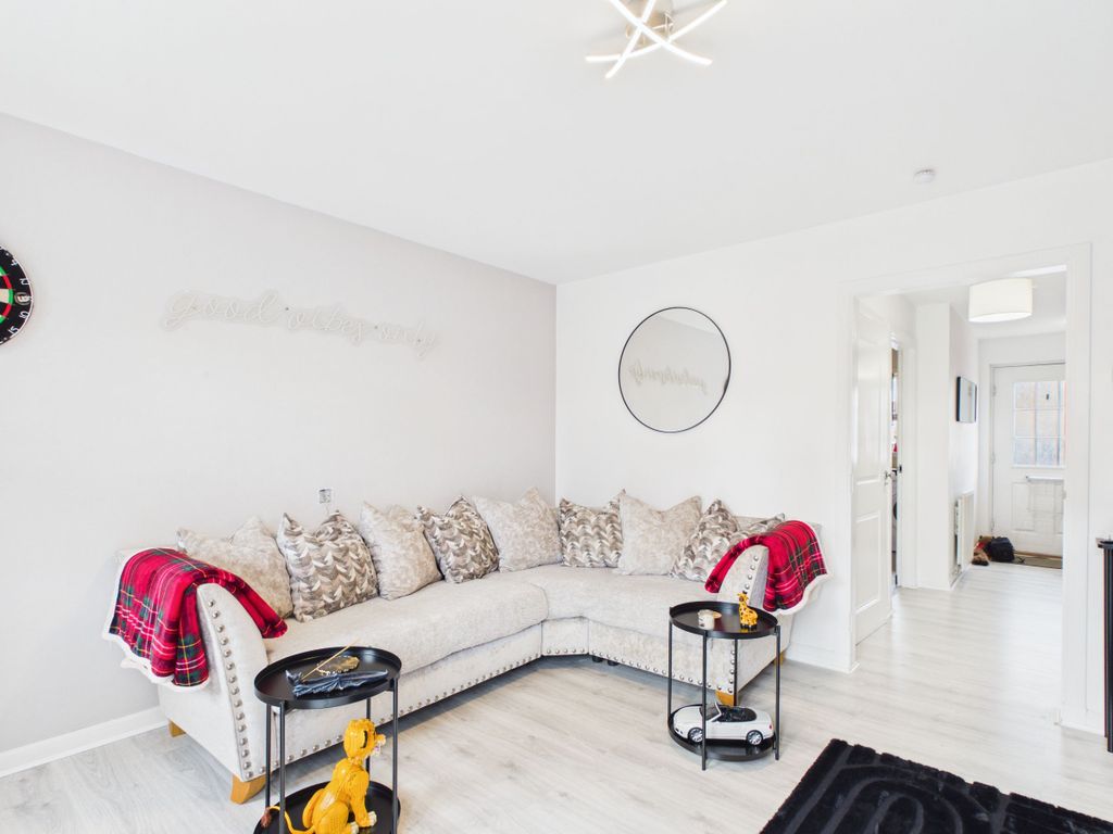 Property photo 3 of 23