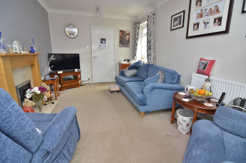 Property photo 3 of 17