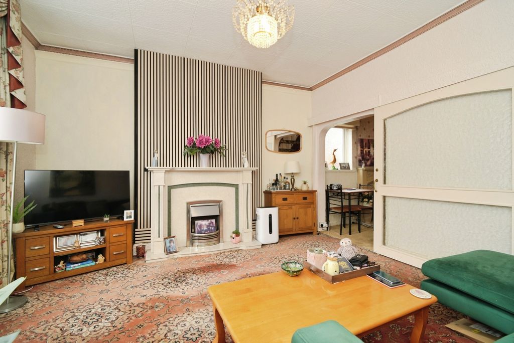 Property photo 2 of 18 Pbox-Img.Jpg