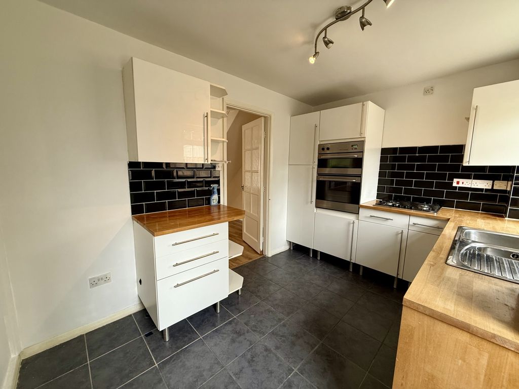 Property photo 3 of 13 Photo 13