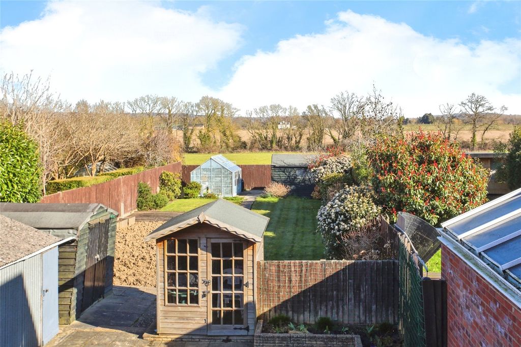 Property photo 3 of 17 Picture No. 01