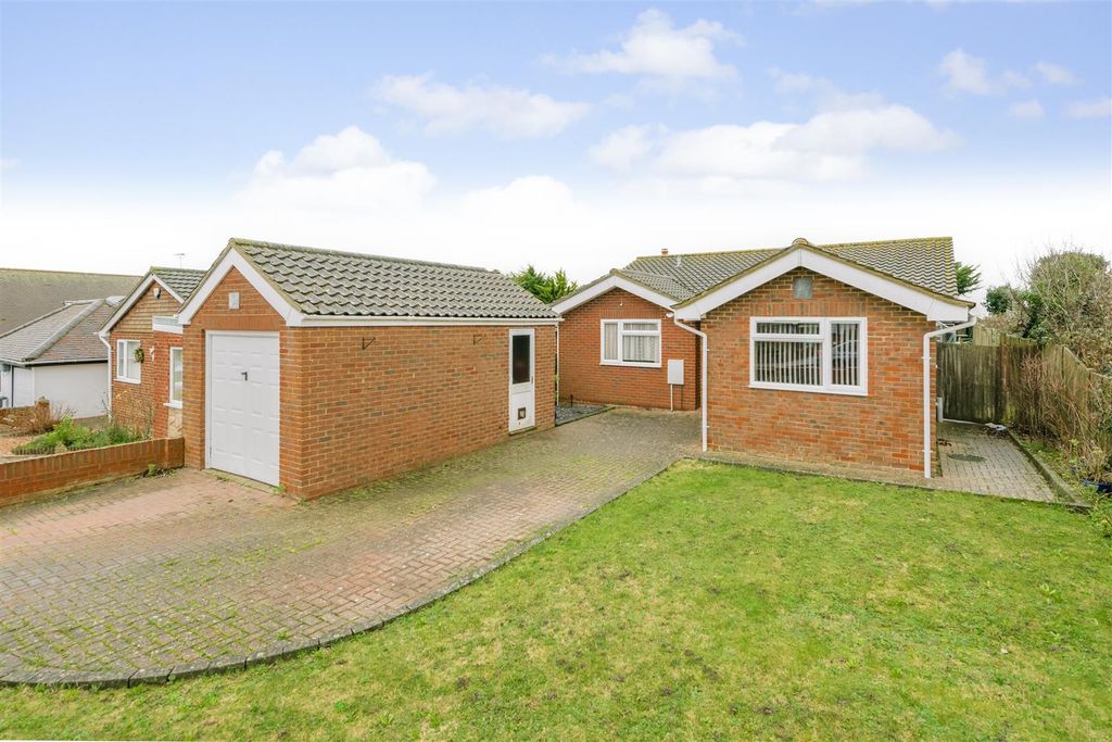 Property photo 1 of 14 King Arthur Road, Ramsgate
