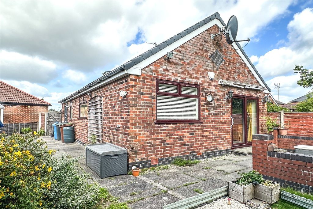 Property photo 2 of 20 External