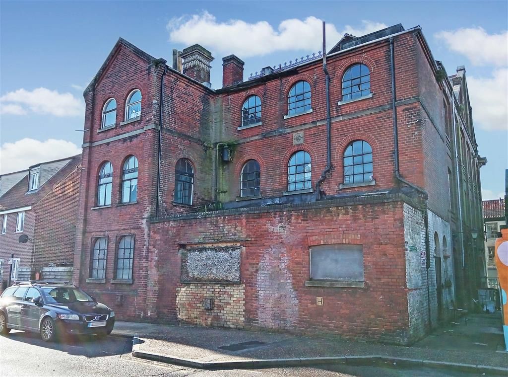 Property photo 2 of 4