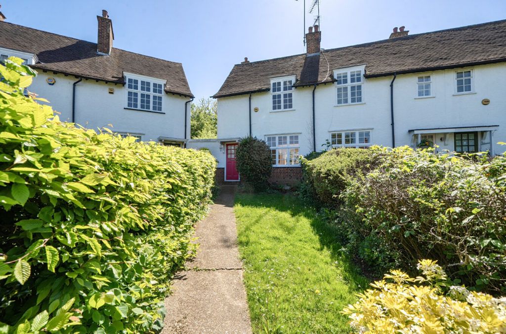 Property photo 1 of 18