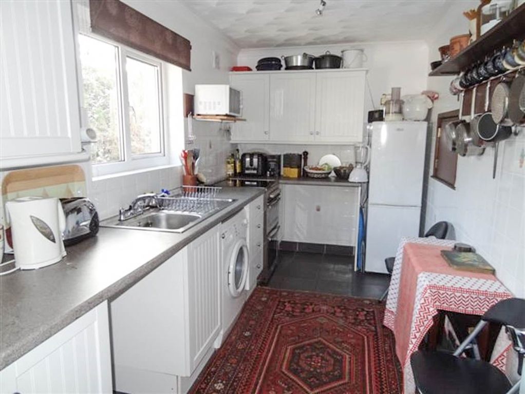 Property photo 2 of 16 Breakfast Kitchen