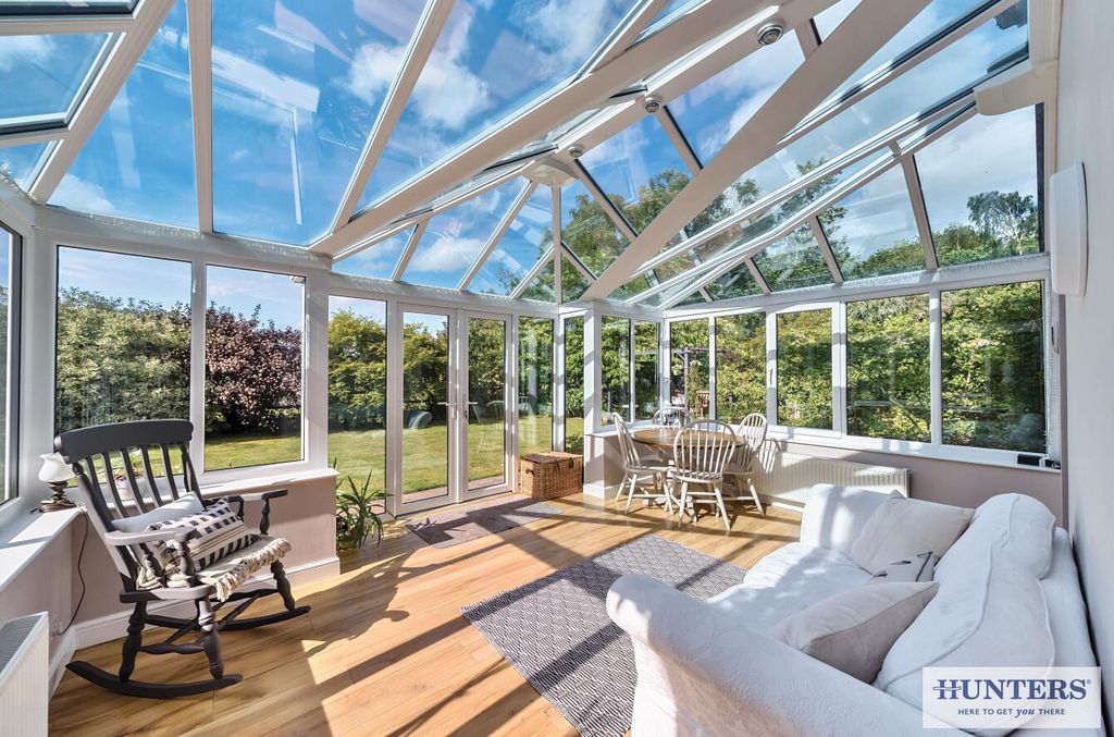 Property photo 3 of 20 03F756F0-34Bc-46c0-8d4F-ce8E1B9Ad206.Jpg