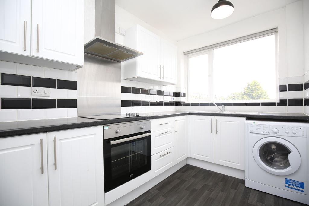 Property photo 3 of 14 4X8A1573