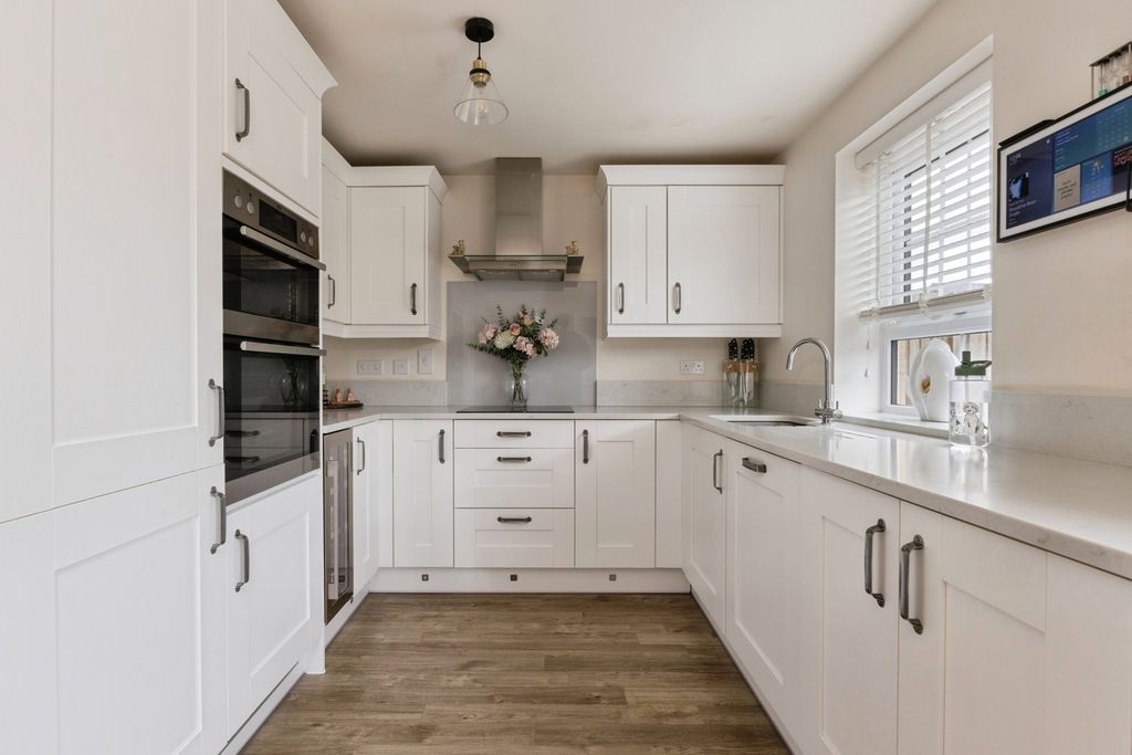 Property photo 2 of 22 Pbox-Img.Jpg