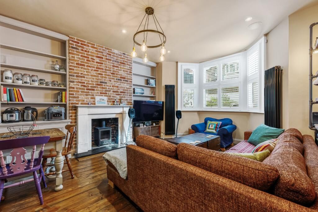 Property photo 2 of 11