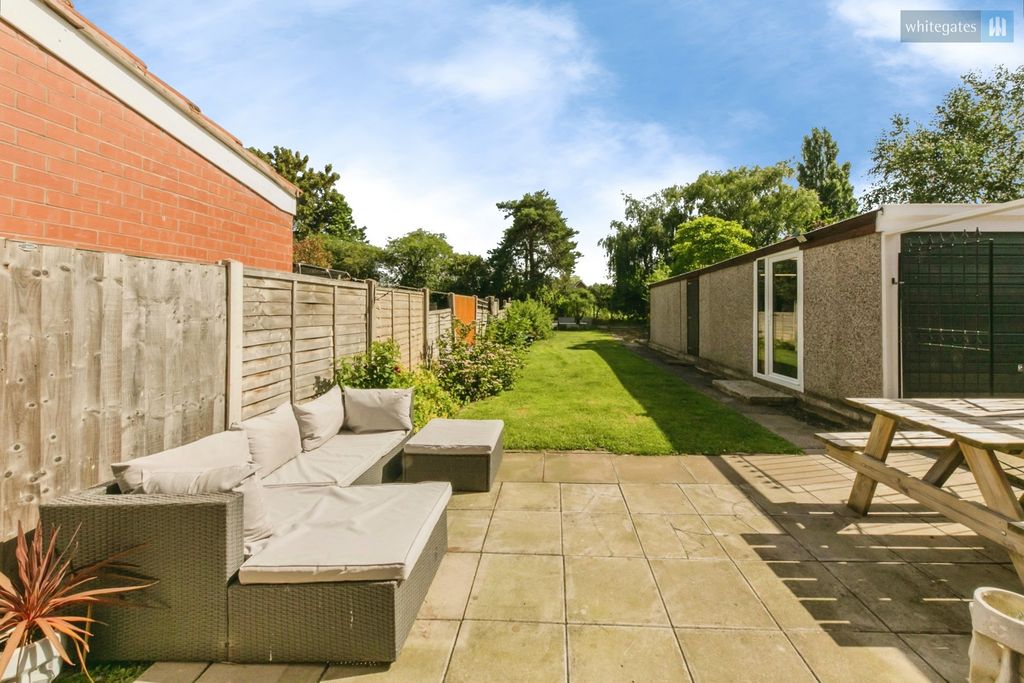 Property photo 2 of 25 Pbox-Img.Jpg