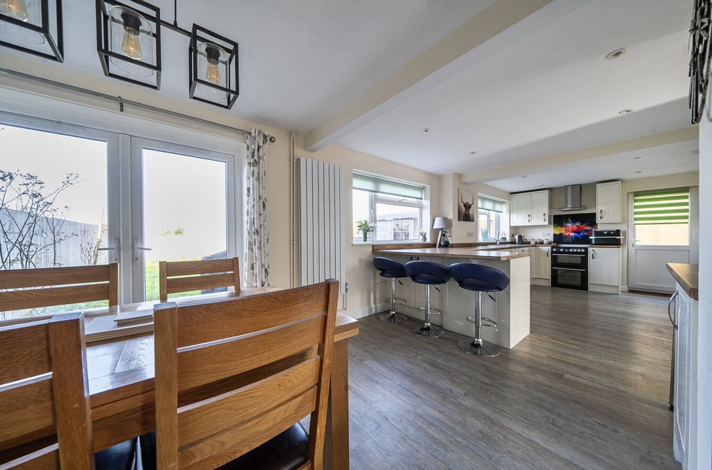 Property photo 3 of 17 1420180-14-69A98A...