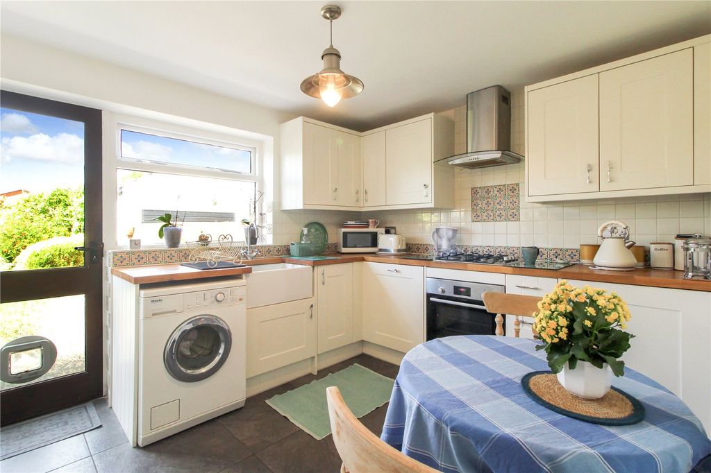 Property photo 3 of 20 Picture No. 33