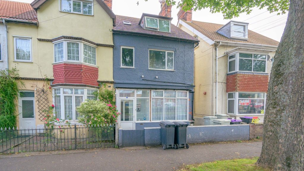 Property photo 1 of 6