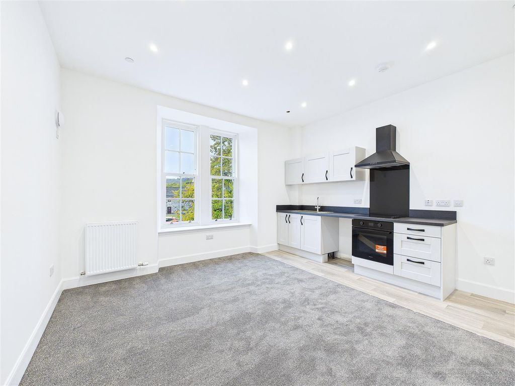 Property photo 3 of 20 Sitting Room / Kitchen / Dining Area