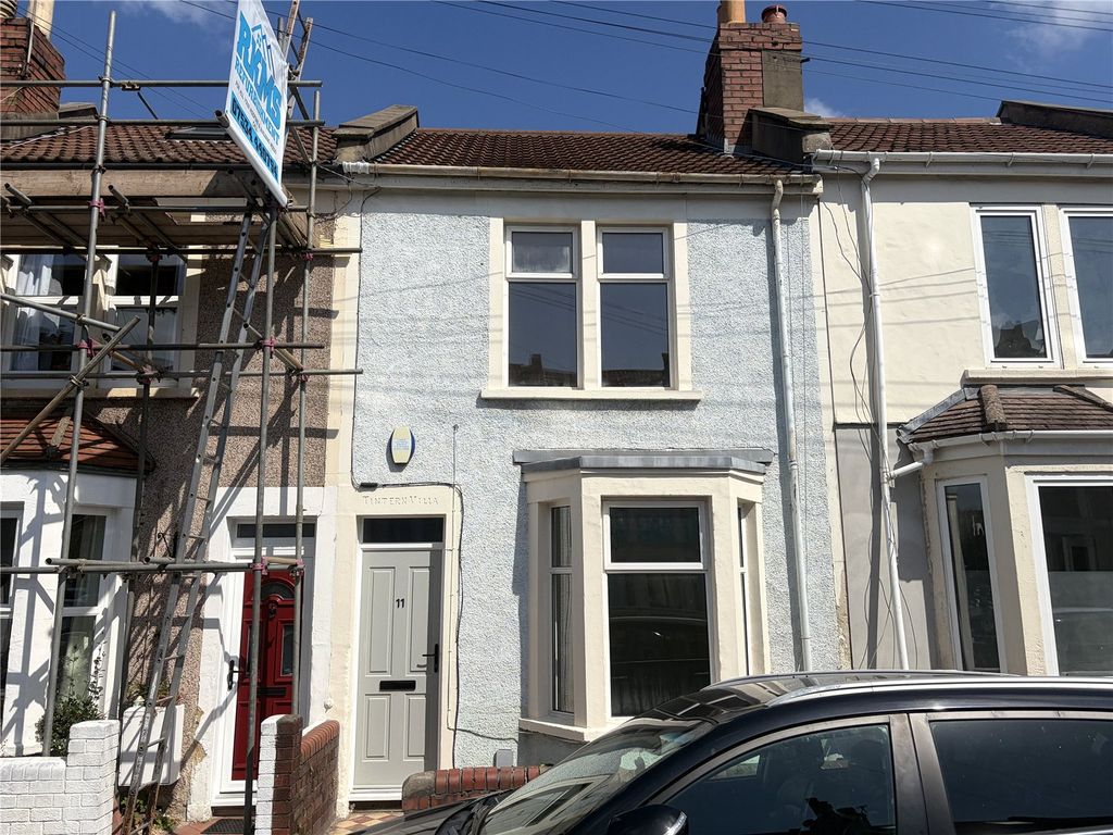 Property photo 2 of 19 Picture No. 25