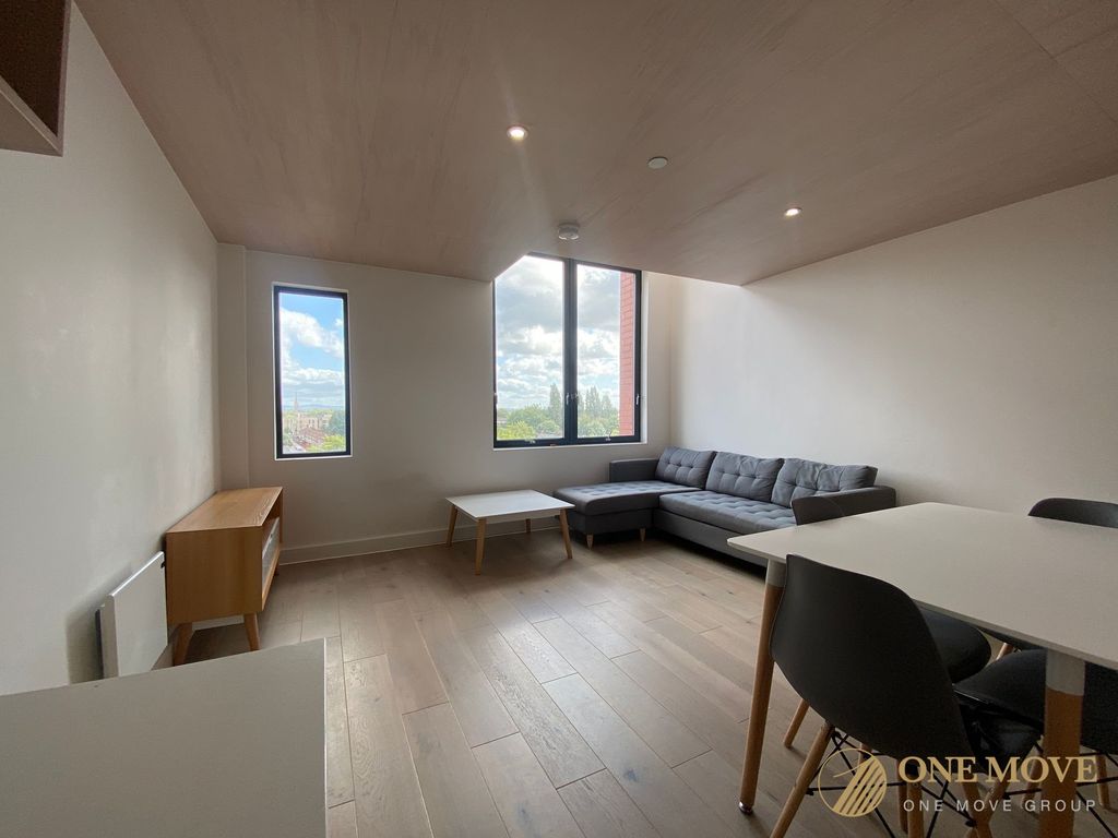 Property photo 2 of 33