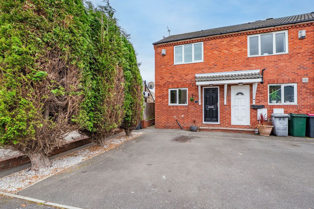 Property photo 1 of 24