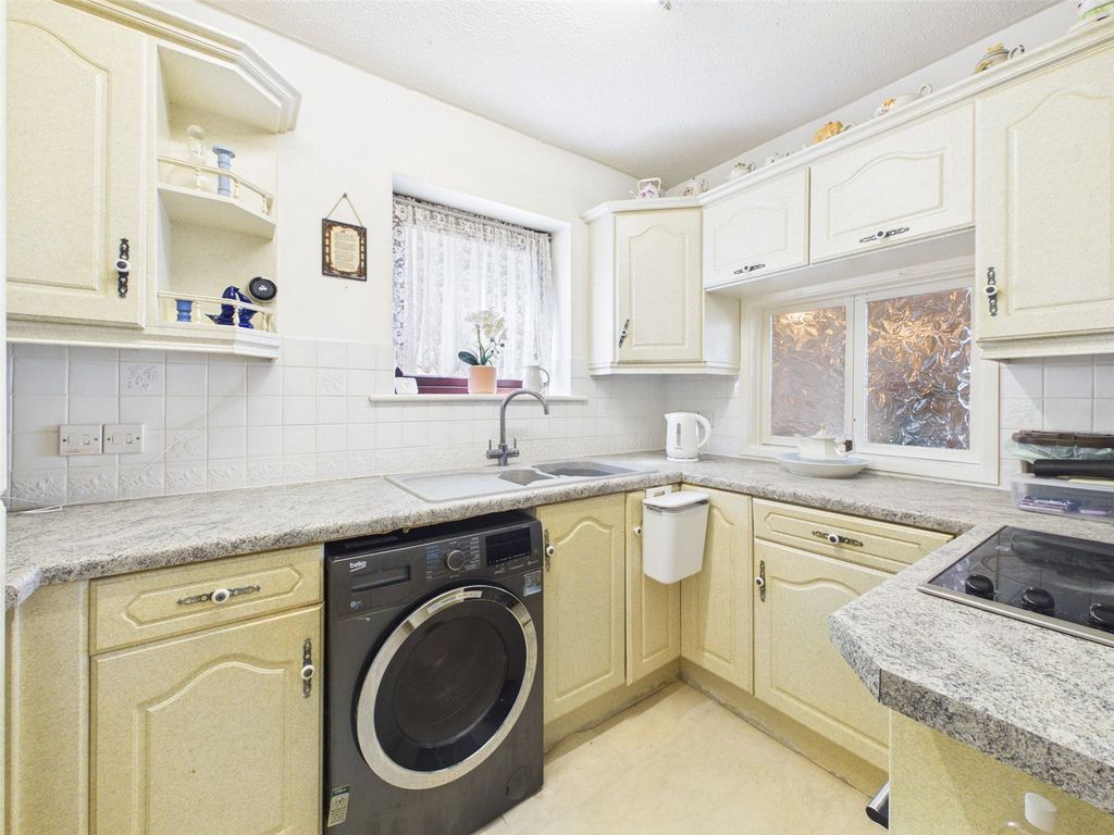 Property photo 3 of 18 Picture No. 08