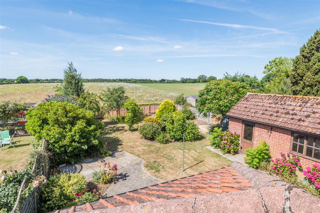 Property photo 2 of 18