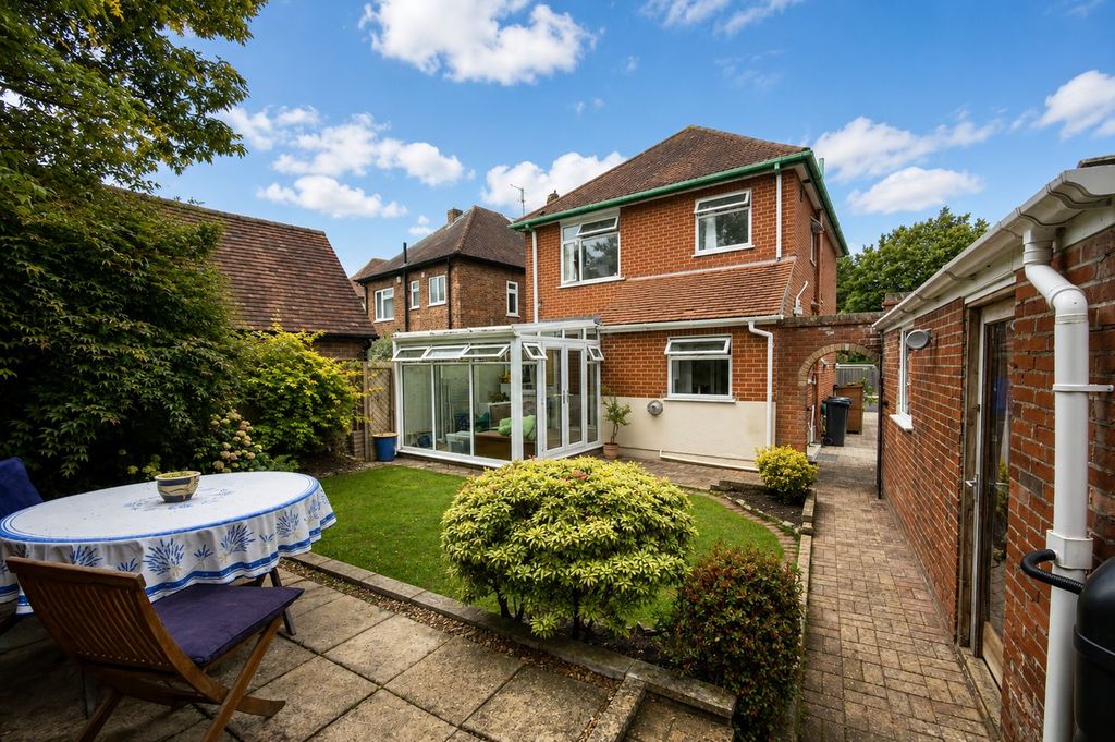 Property photo 3 of 16
