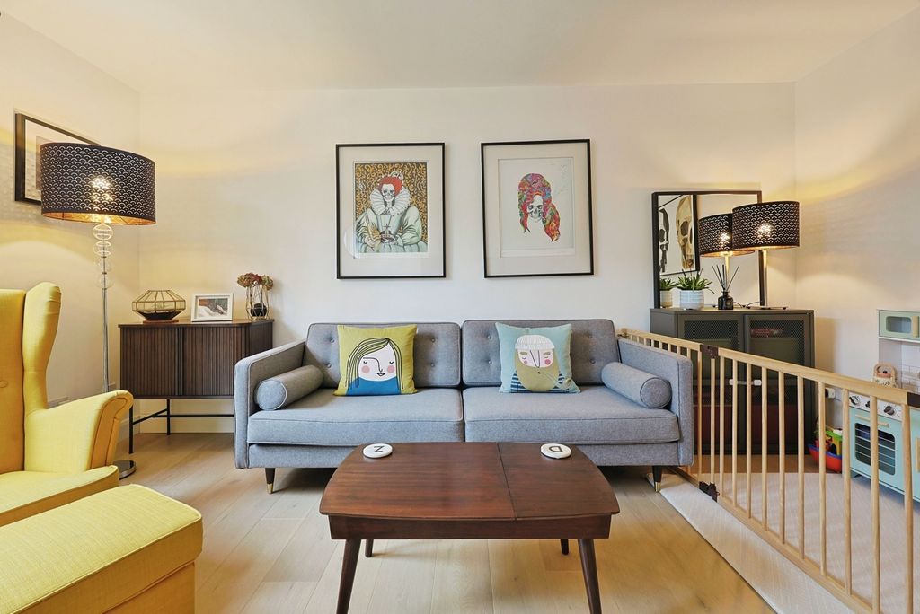 Property photo 3 of 21 Pbox-Img.Jpg