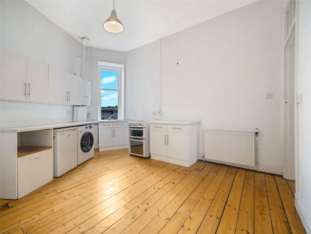 Property photo 3 of 21 Picture No. 09