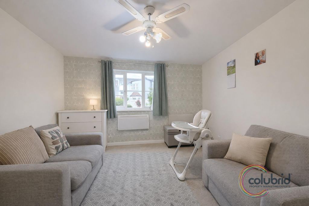 Property photo 2 of 7