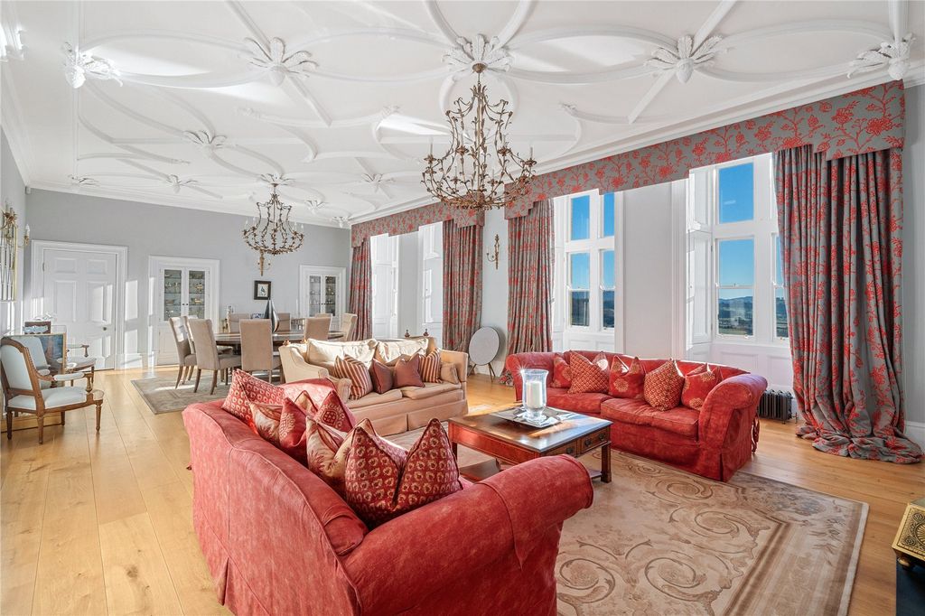 Property photo 3 of 31 Drawing Room