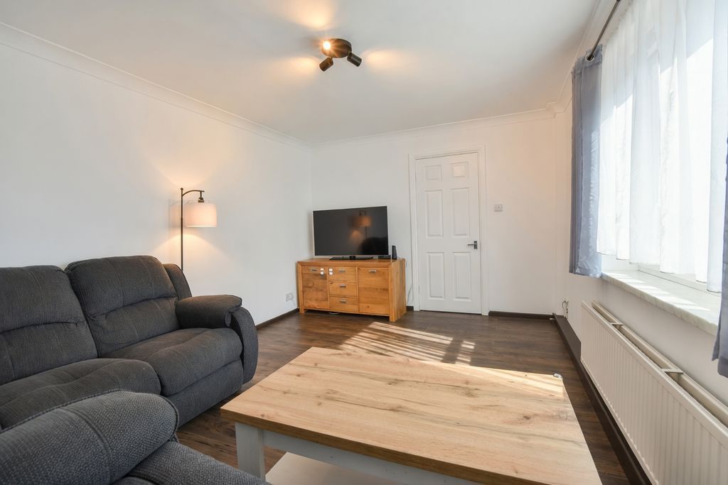 Property photo 3 of 16 Photo 14