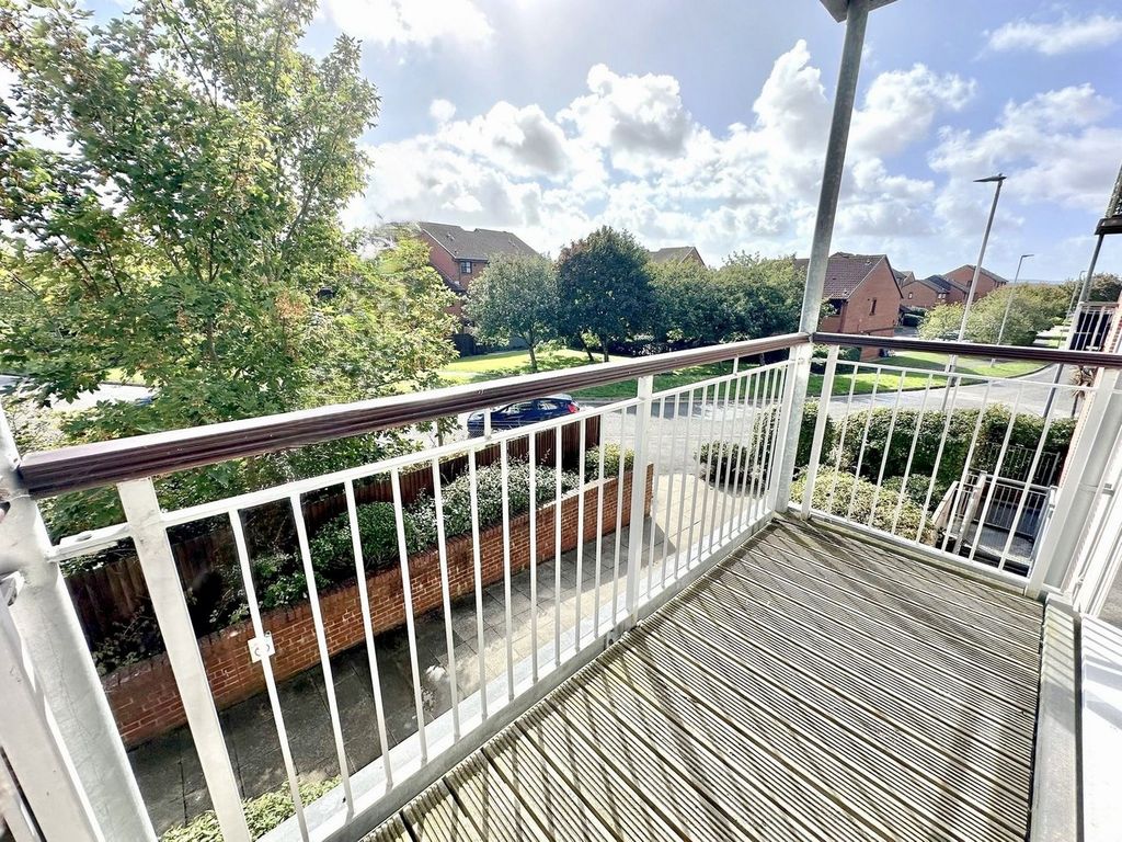 Property photo 3 of 17
