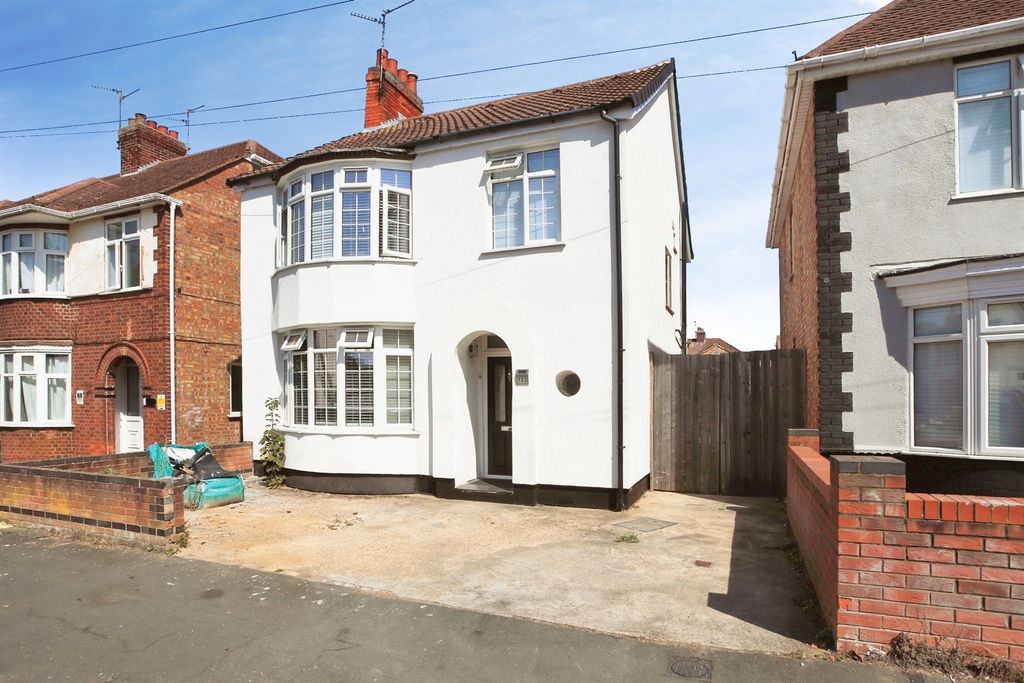 Property photo 2 of 14
