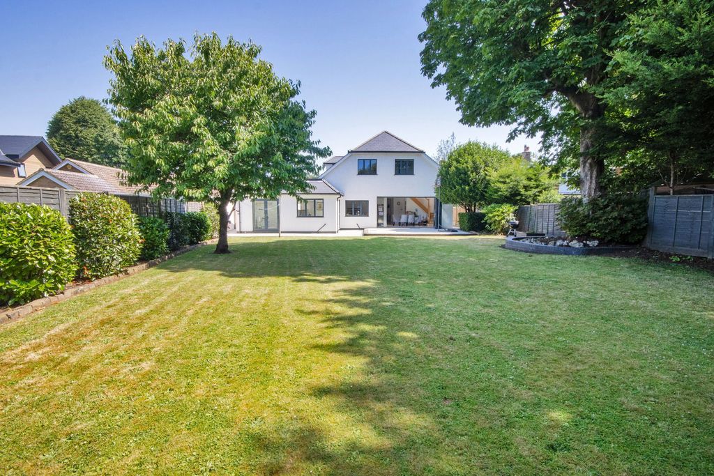 Property photo 2 of 36